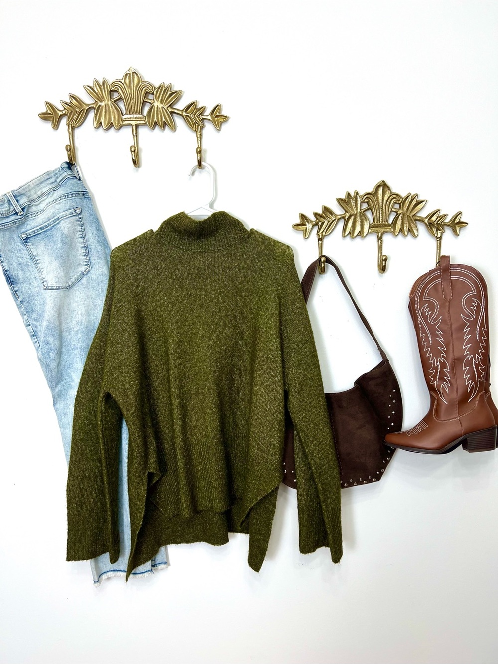 Moss green flowy tunic sweater L